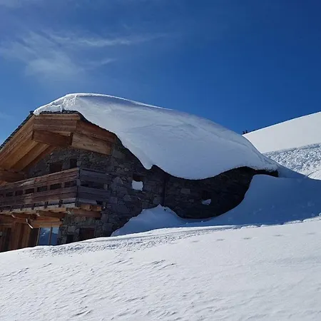 Chalet Chalet Isole Les Toits De Tarentaise *