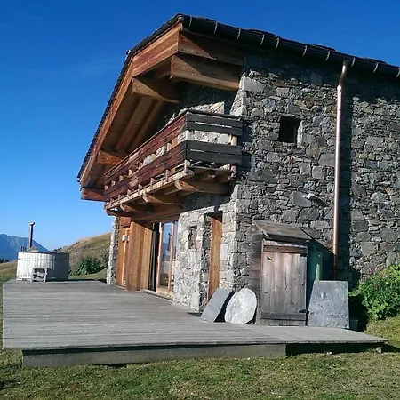 Chalet Chalet Isolé Les Toits De Tarentaise Les Chapelles